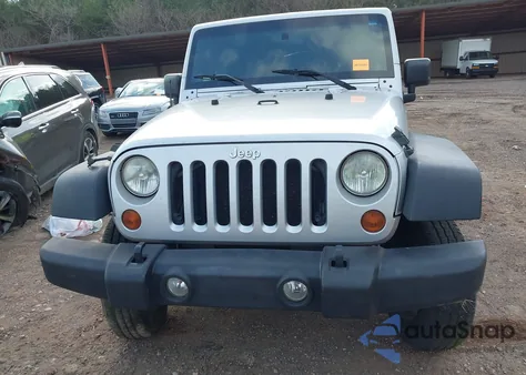 2010 Jeep Wrangler Unlimited Sport z USA, uszkodzony, nr VIN 1J4BA3H13AL218139